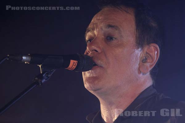 THE WEDDING PRESENT - 2016-11-05 - PARIS - Batofar - 